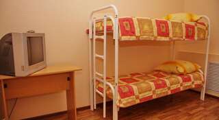 Гостиница Олимп Бор Односпальная кровать в общем номере с 4 кроватями-8